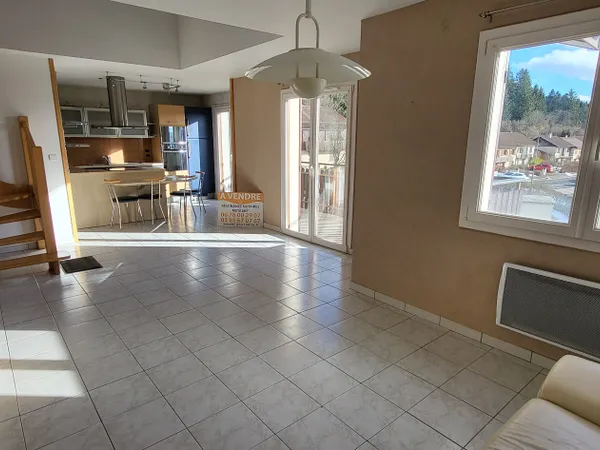 Appartement 6 pièces 102 m²
