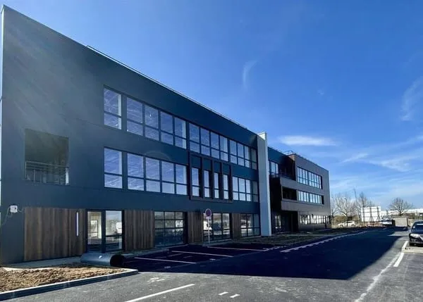 Bureaux 254 m²