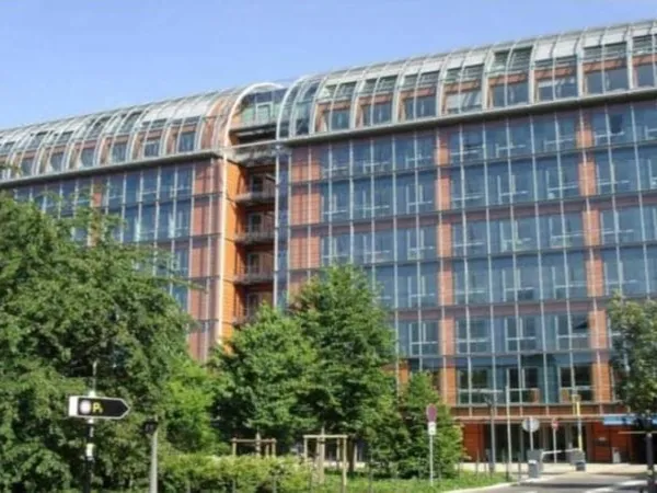 Bureaux 1523 m²