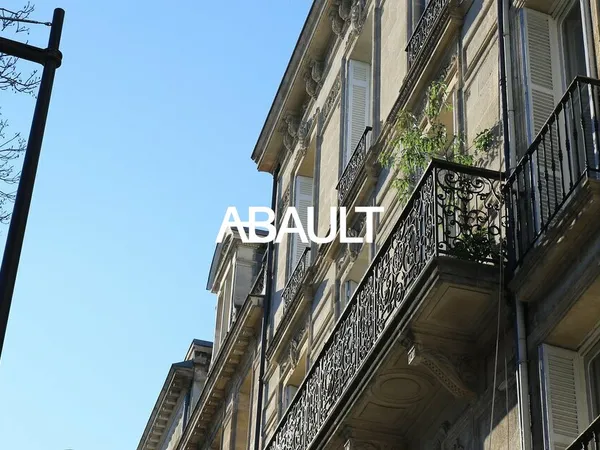 Local professionnel 55 m²