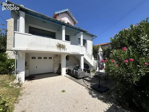 Royan - quartier du parc - maison 5 chambres - jardin