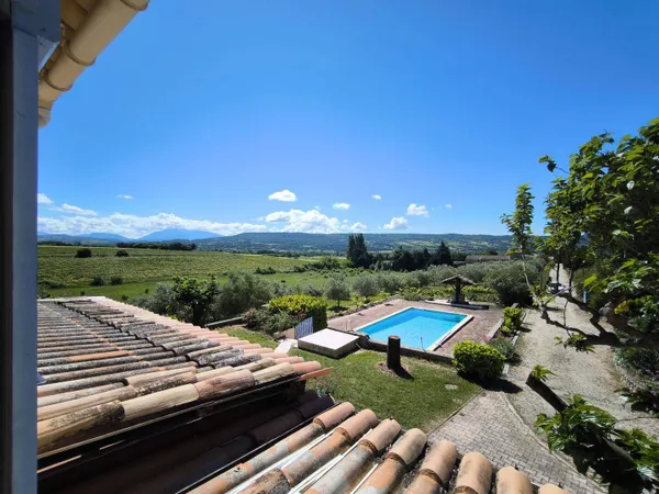 Maison 7 pièces 180 m²