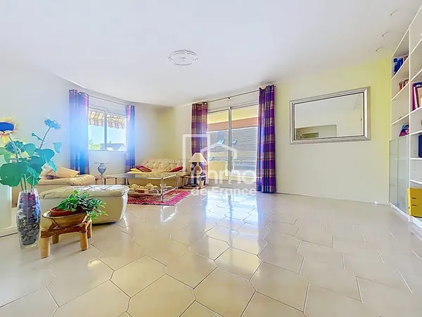À vendre ? Appartement T3 de 77 m² environ