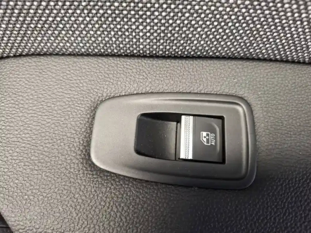 Renault Captur eco-g 100 ch — photo 31