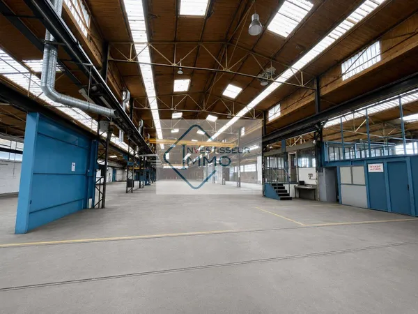 Entrepôt 3895 m²