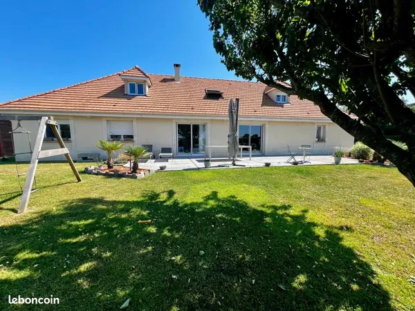 Maison 7 pièces 165 m²