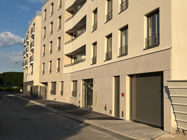 Loue parking 13m²