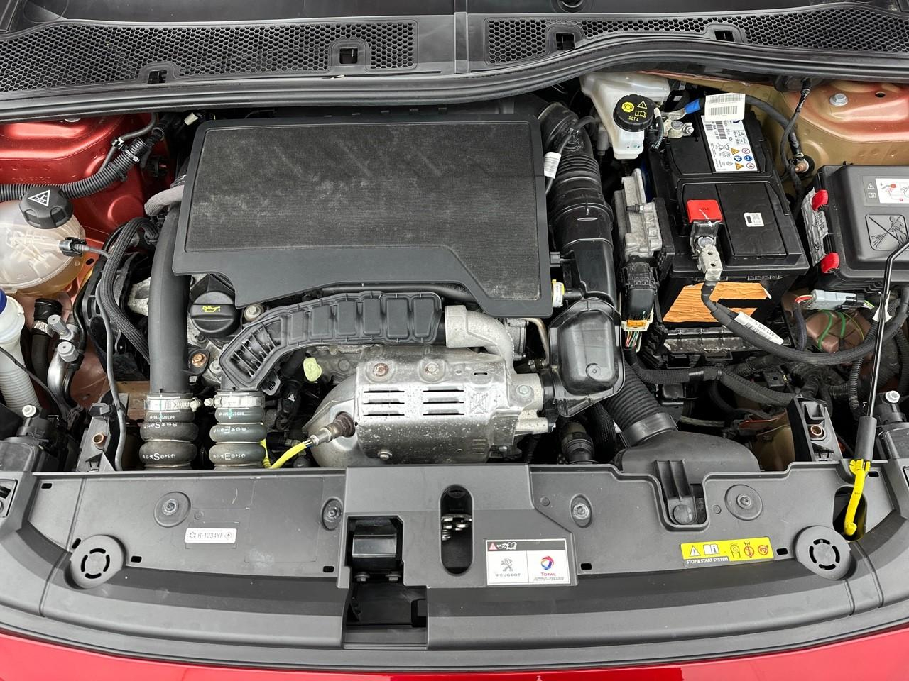 Peugeot 208 puretech 100 s&s bvm6 style — photo 13