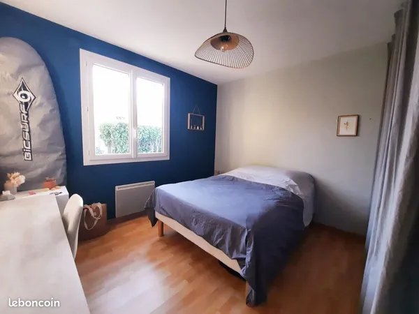 Chambre privée de 11m2 chez l'habitante, dans maison avec jardin, pergola et garage