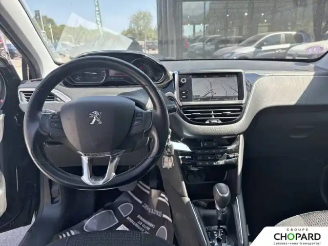 Peugeot 208 puretech 110ch s&amp;s eat6 — photo 8