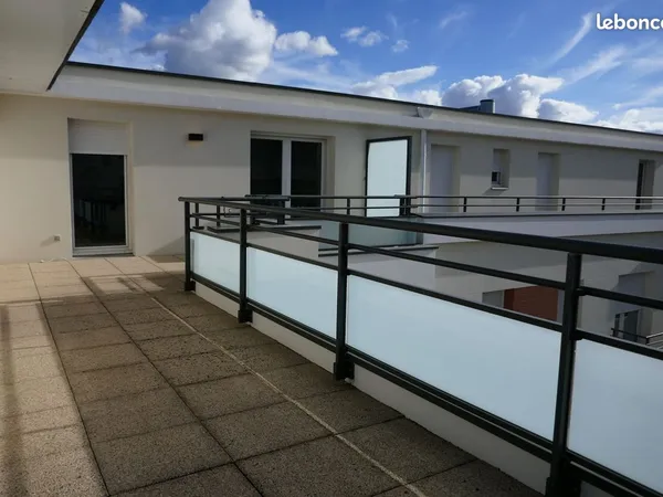 Appartement T2, 54 m², terrasse, parking