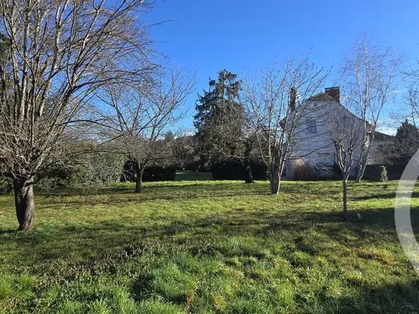 Terrain 1054 m²