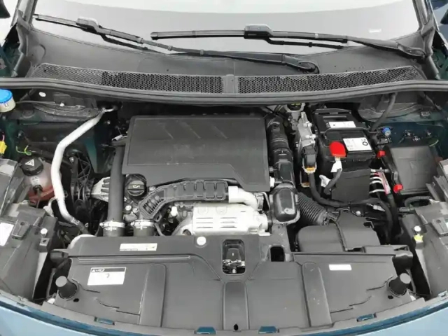 Peugeot 3008 puretech 130ch s&amp;s bvm6 — photo 15
