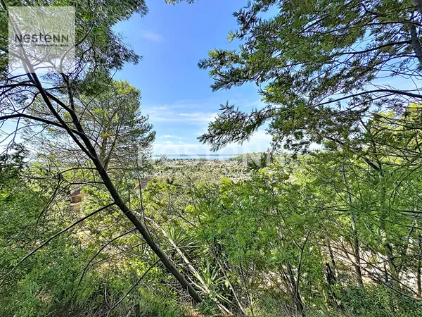 Maison Saint Chamas 5 pièce(s) 140 m2 avec vue sur l'Étang de Berre Terrain de 3 300 m² T2 - double 