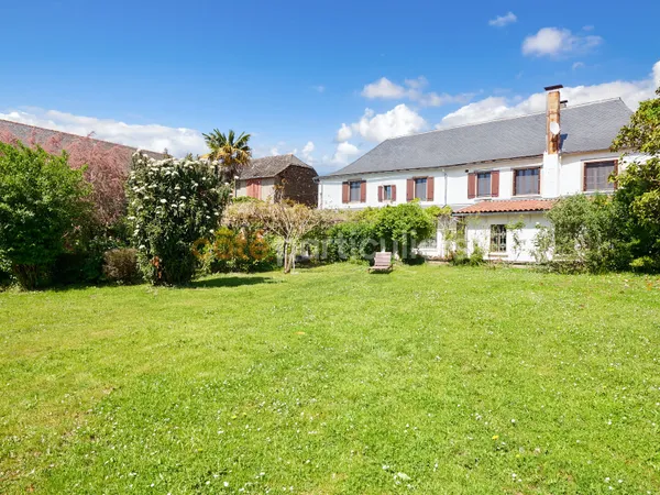 Propriété d'exception Montirat 8 pièce(s) 282 m2