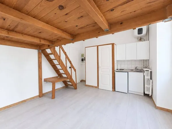 Studio 1 pièce 16 m²