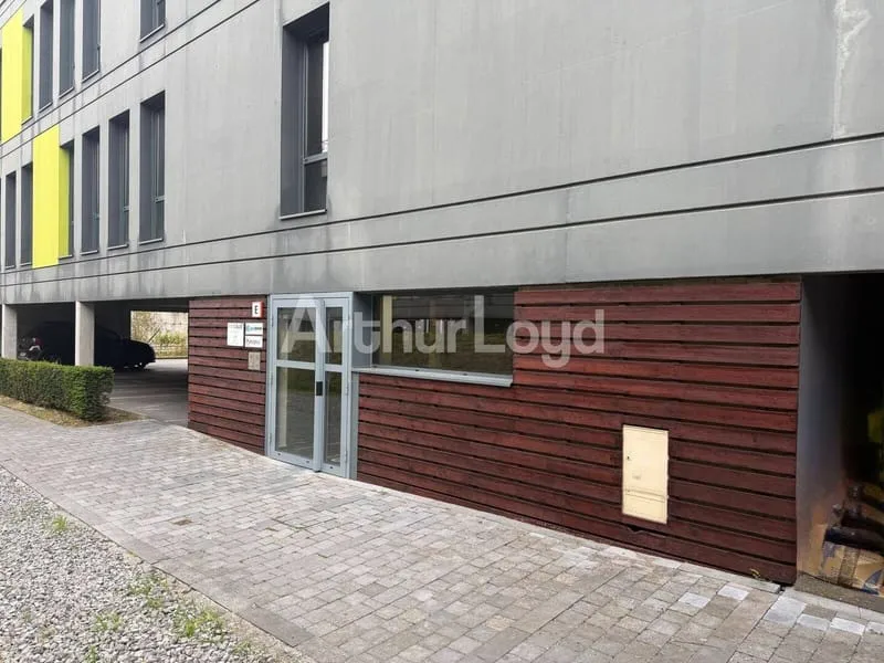 Photo 2