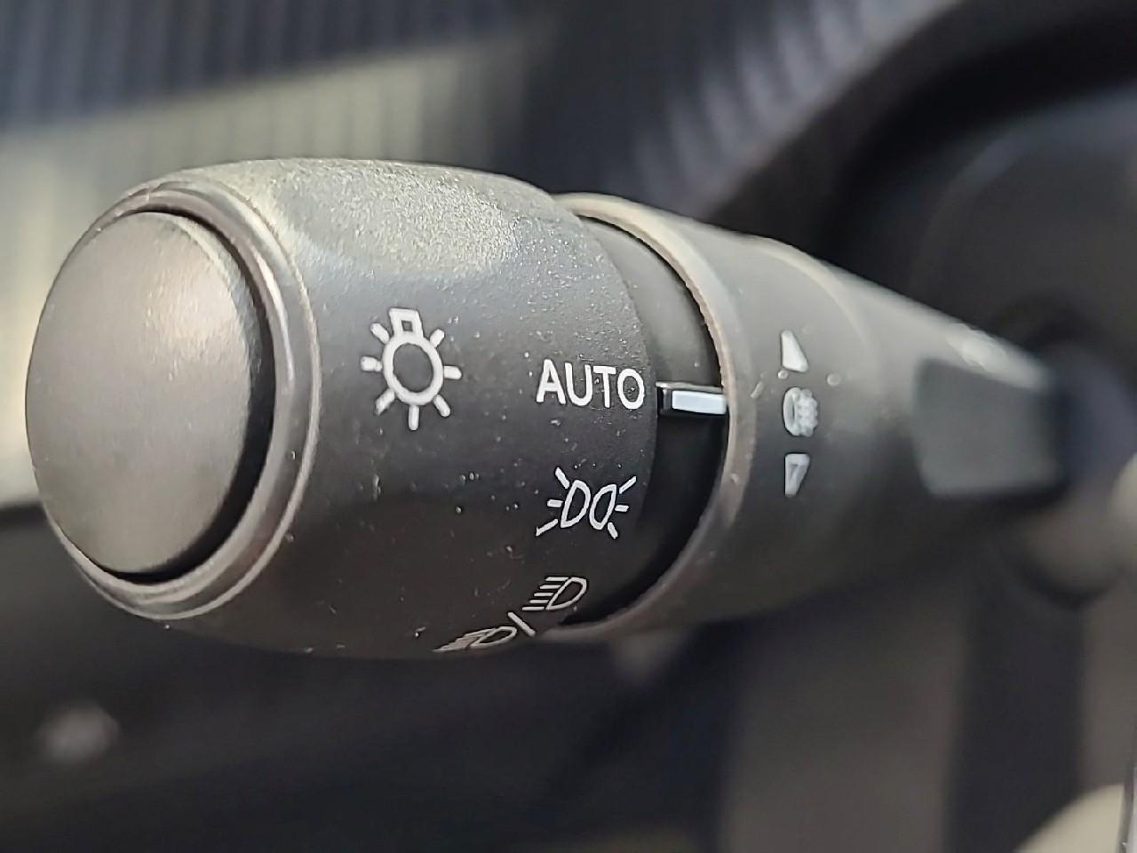 Peugeot 2008 bluehdi 130 s&s eat8 allure pack — photo 24