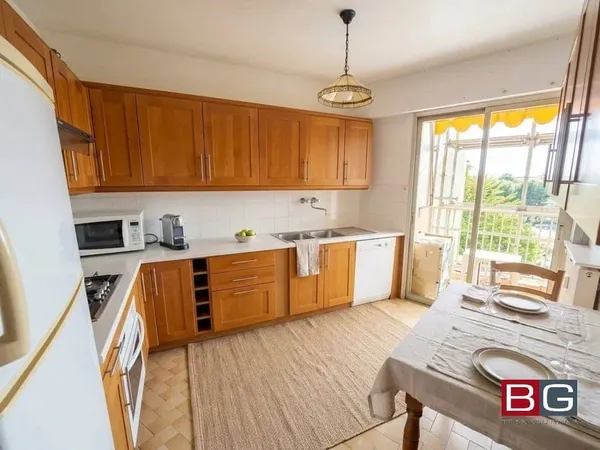 Appartement 3 pièces 98 m²