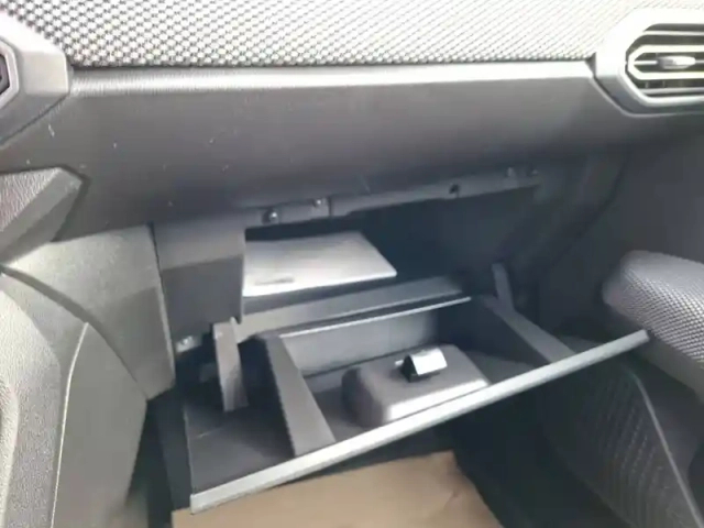 Dacia Sandero eco-g 100 gsr2 — photo 36