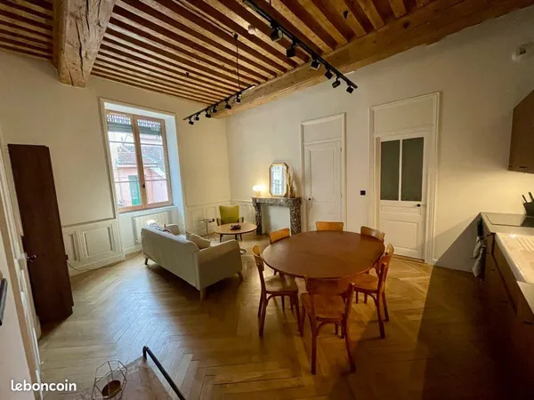 Logement meublé croix rousse