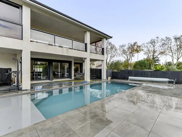 Villa 6 pièces 191 m²
