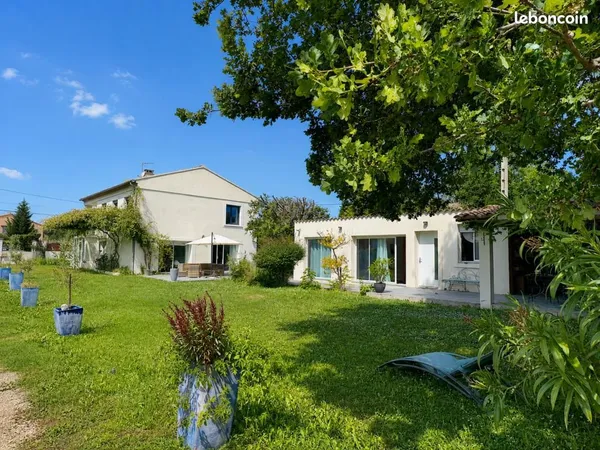 Maison 6 pièces 225 m²