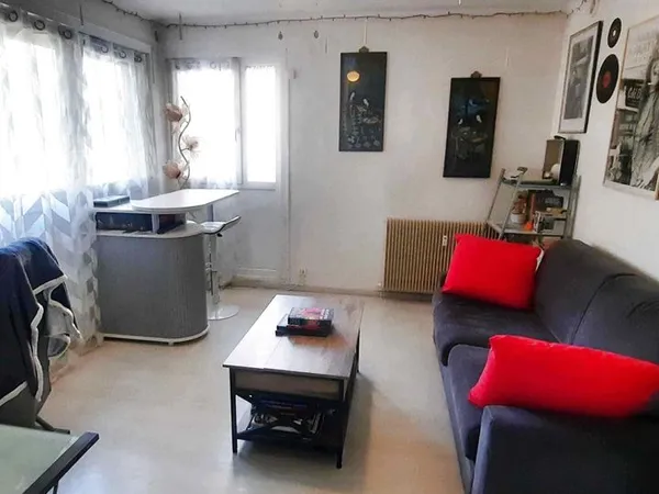 Studio 1 pièce 25 m²