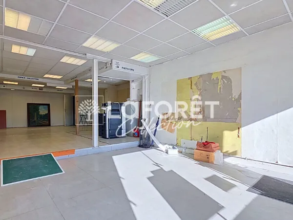 Local commercial 90 m²