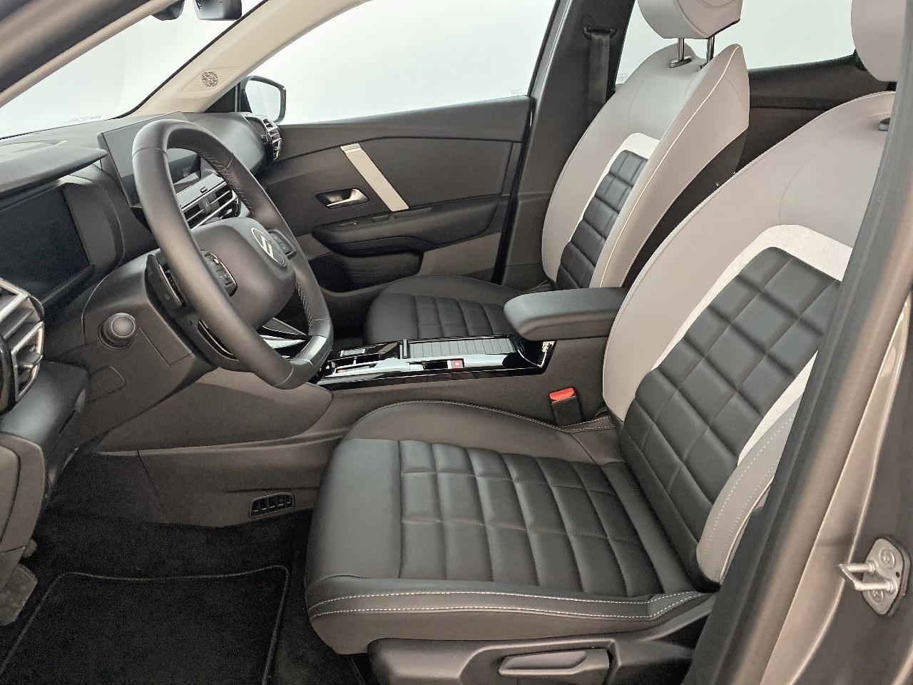 Citroën C4 hybride 136 e-dcs6 max — photo 9