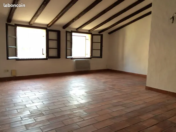 Studio 1 pièce 31 m²