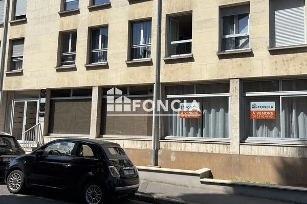 Bureaux 2 pièces 121 m²