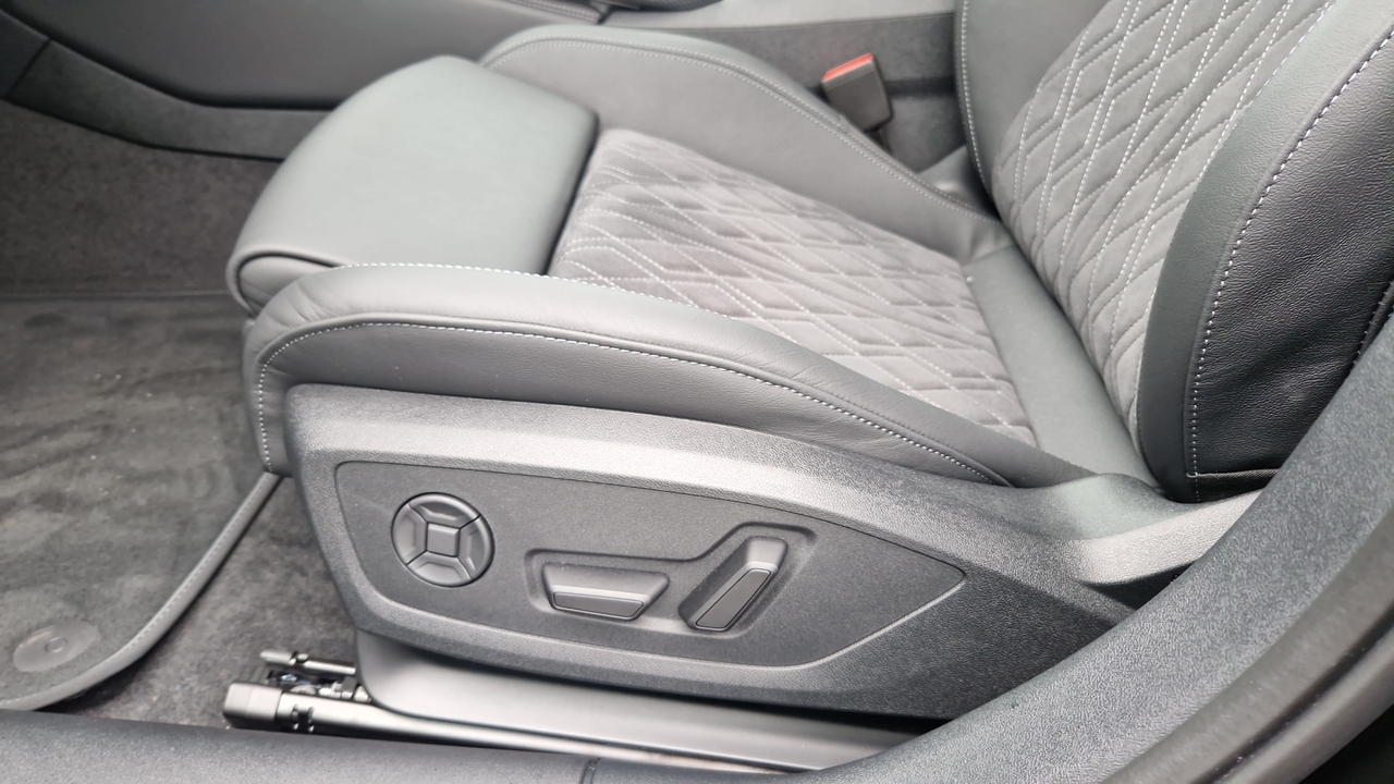 Audi A5 e-hybrid 299 ch S tronic 7 Quattro — photo 28