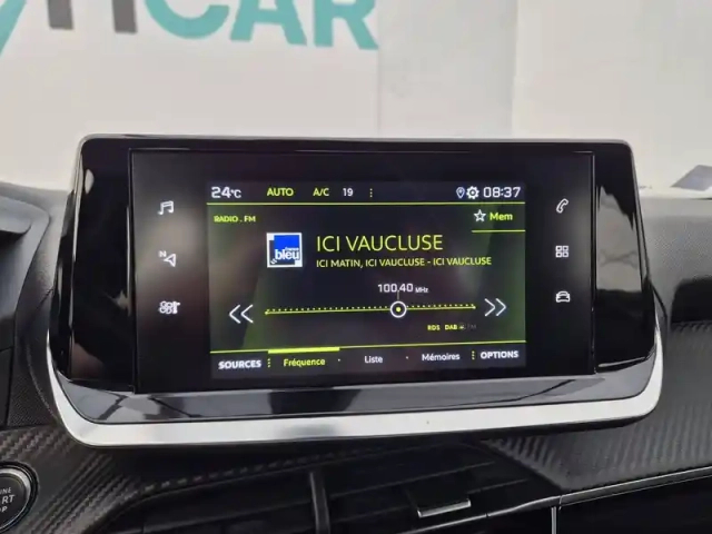 Peugeot 2008 puretech 100 s&amp;s bvm6 — photo 2