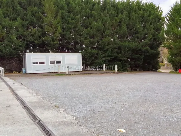 TERRAIN INDUSTRIEL DE 2230 M2