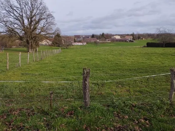 Terrain 4400 m²