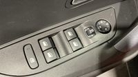 Peugeot 2008 1.5 BlueHDi 100ch S&S Allure — photo 12