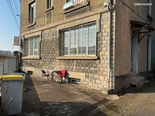 Local professionnel ou Loft à 5 mn de la gare Besançon