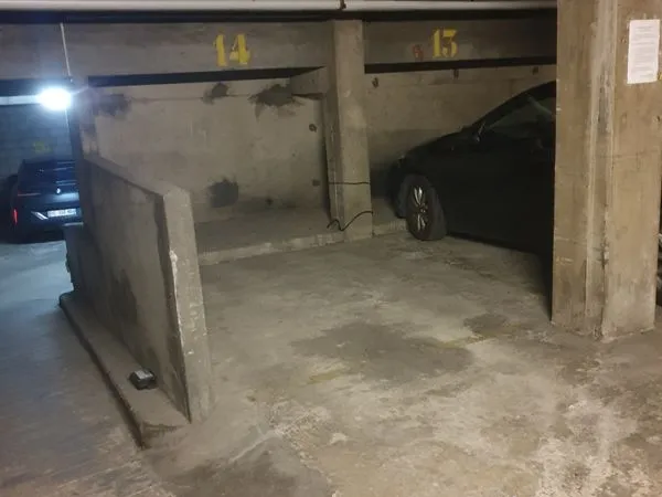 Vends emplacement parking