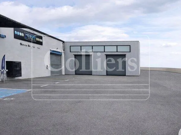Local d'activité 1 pièce 700 m²