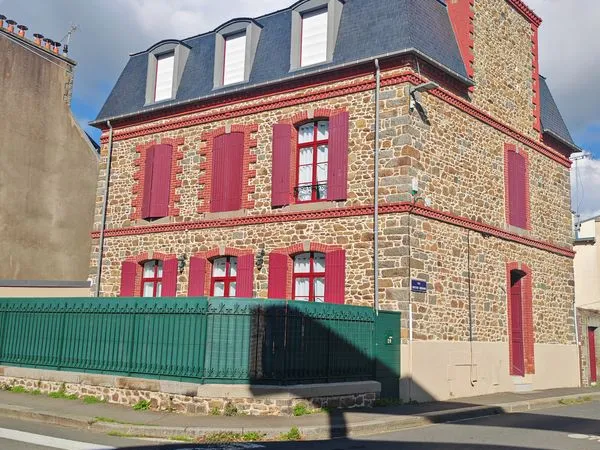 Maison 11 pieces 262 m2