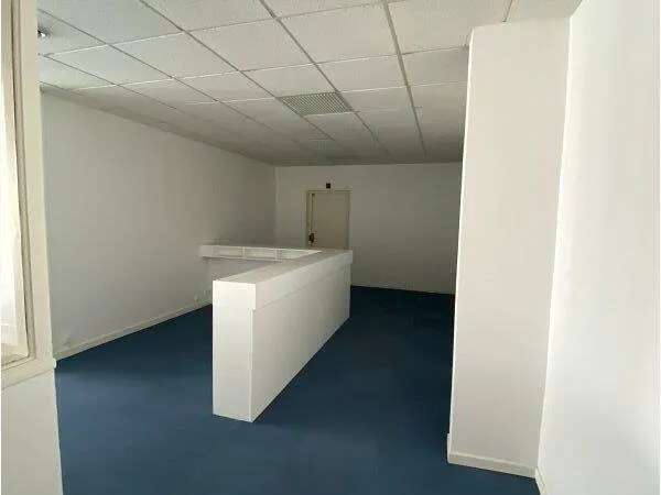 Boutique 383 m²
