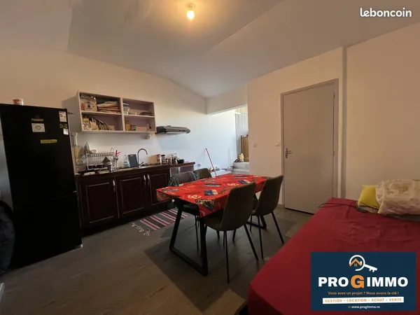 Studio 1 pièce 28 m²