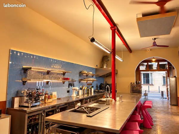 îlot central — coworking, coffee & food