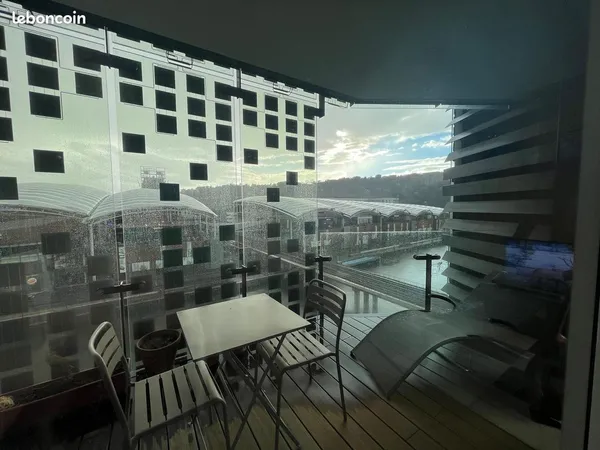 T2 meublé de standing 54m2 - Confluence - Vue MARINA & parking