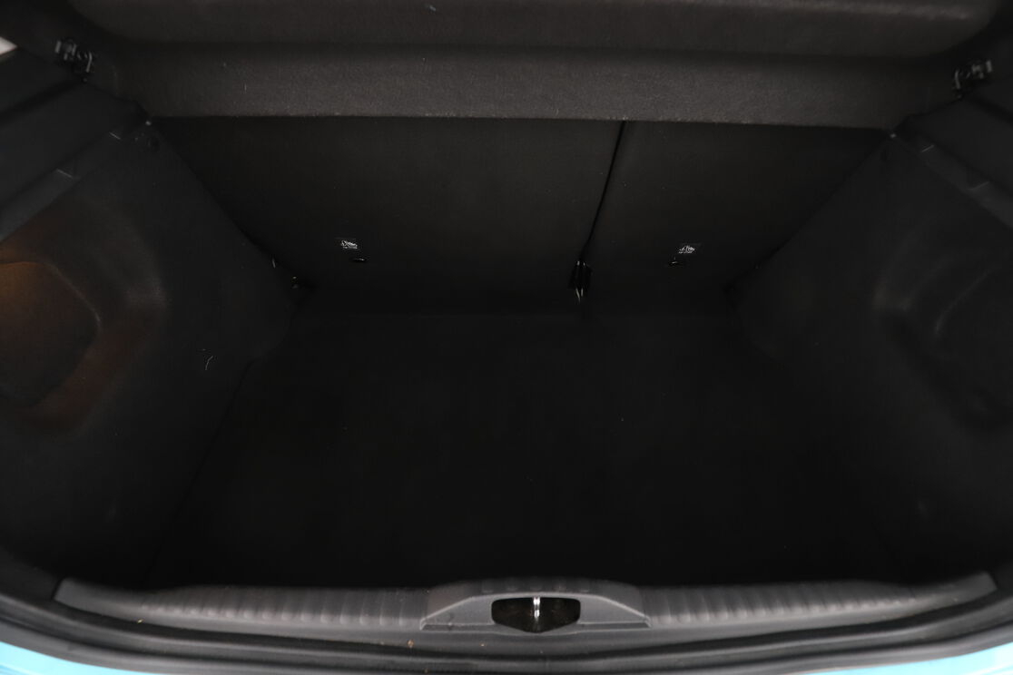 Citroen C3 1.2 PureTech Shine Pack EAT6 — photo 16