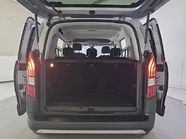 Peugeot Rifter standard bluehdi 130 s&amp;s eat8 — photo 30