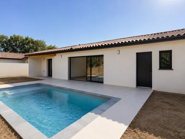 Maison neuve, 130m2 habitable, 3 chambres, piscine