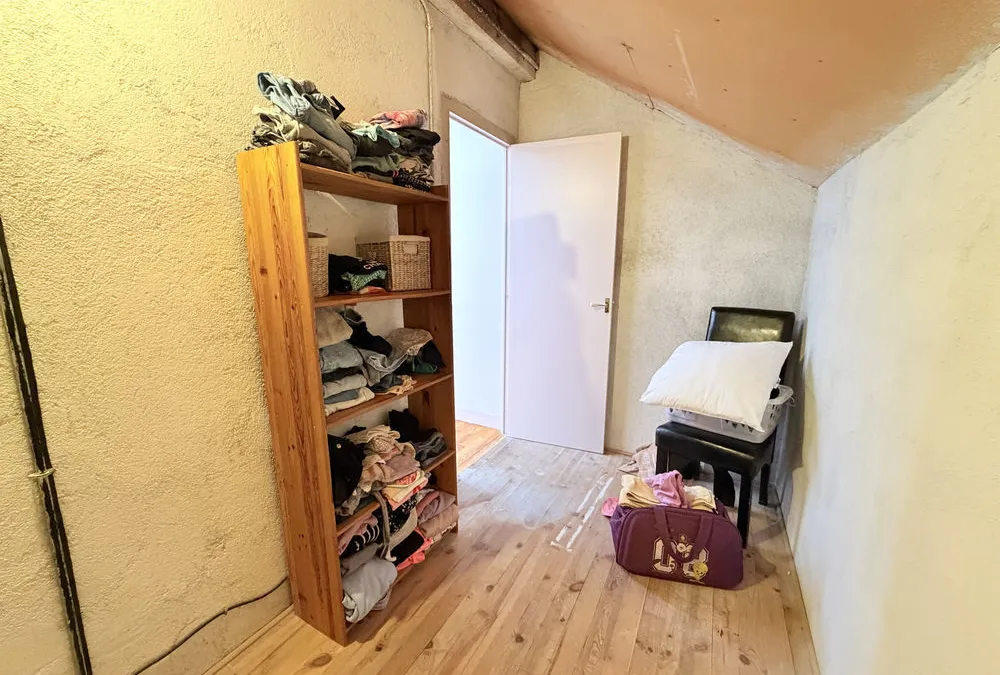 Photo 35