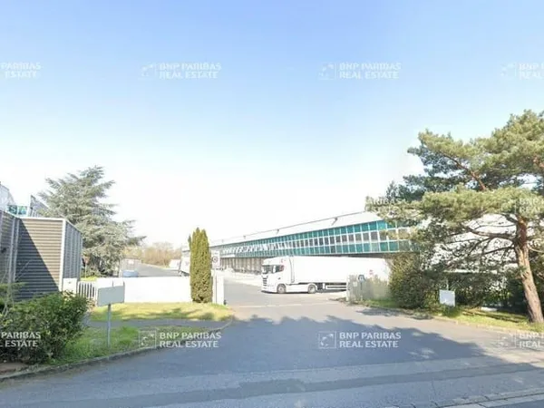 Entrepôt 4065 m²
